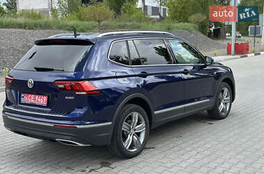 Внедорожник / Кроссовер Volkswagen Tiguan 2021 в 