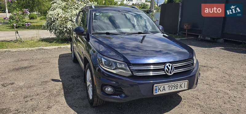 Внедорожник / Кроссовер Volkswagen Tiguan 2015 в Киеве