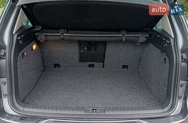 Позашляховик / Кросовер Volkswagen Tiguan 2013 в 