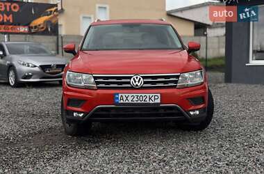 Внедорожник / Кроссовер Volkswagen Tiguan 2019 в 