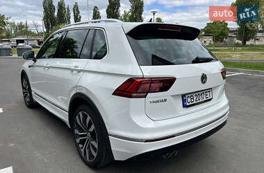 Позашляховик / Кросовер Volkswagen Tiguan 2017 в 