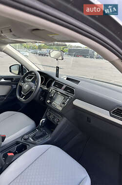 Позашляховик / Кросовер Volkswagen Tiguan 2018 в 
