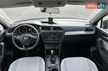 Позашляховик / Кросовер Volkswagen Tiguan 2018 в 
