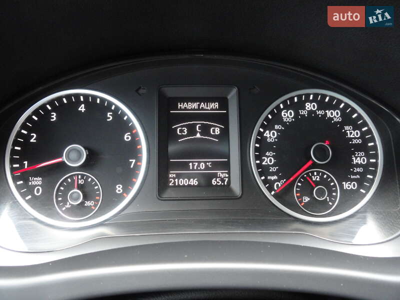 Внедорожник / Кроссовер Volkswagen Tiguan 2015 в Луцке