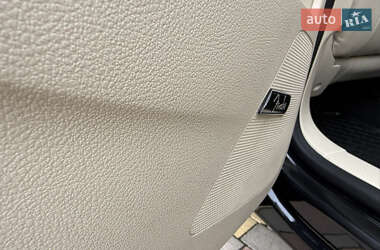 Позашляховик / Кросовер Volkswagen Tiguan 2014 в 