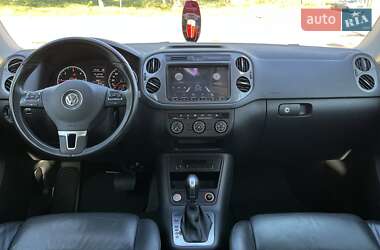 Позашляховик / Кросовер Volkswagen Tiguan 2015 в 