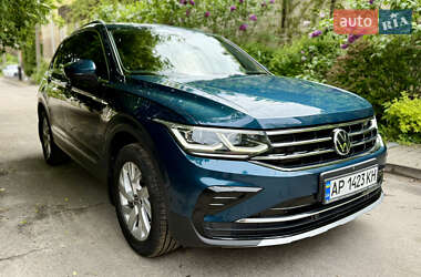 Внедорожник / Кроссовер Volkswagen Tiguan 2021 в 