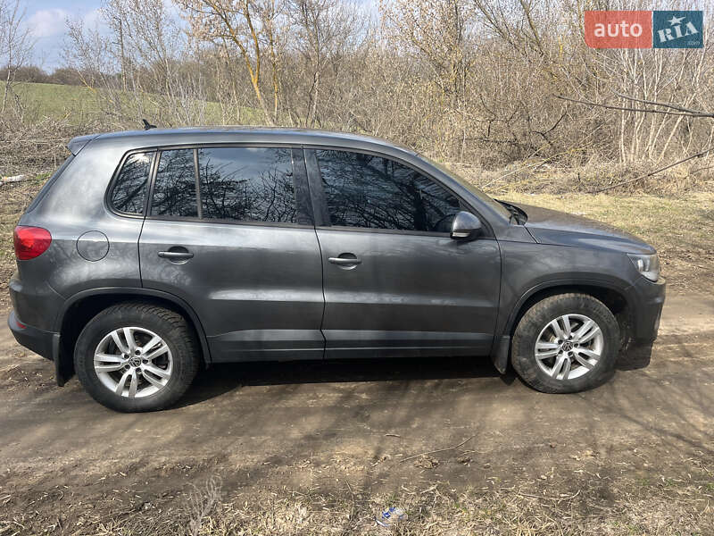 Внедорожник / Кроссовер Volkswagen Tiguan 2013 в Житомире