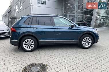 Внедорожник / Кроссовер Volkswagen Tiguan 2022 в 