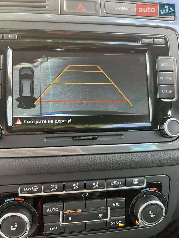 Внедорожник / Кроссовер Volkswagen Tiguan 2014 в Днепре