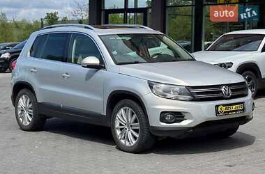 Позашляховик / Кросовер Volkswagen Tiguan 2011 в Чернівцях