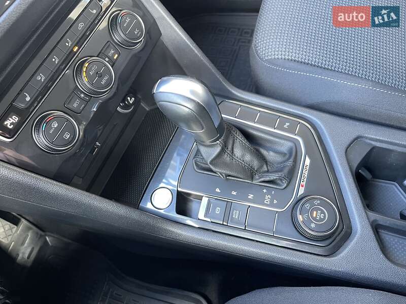 Внедорожник / Кроссовер Volkswagen Tiguan 2019 в Киеве