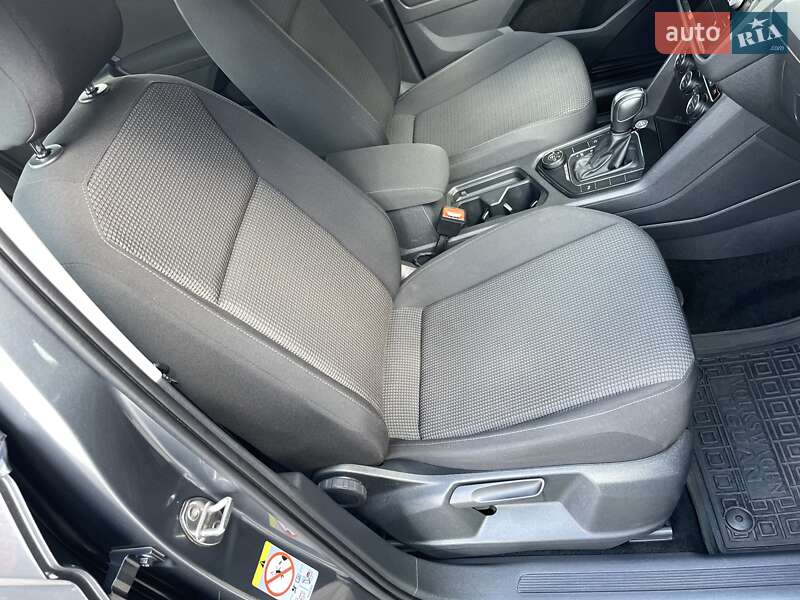 Внедорожник / Кроссовер Volkswagen Tiguan 2019 в Киеве