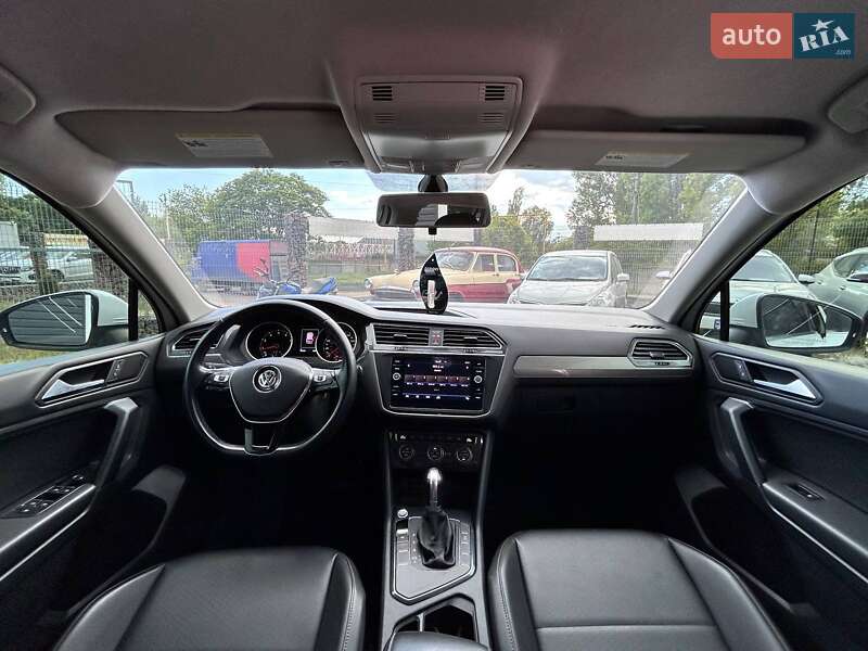 Внедорожник / Кроссовер Volkswagen Tiguan 2018 в Одессе