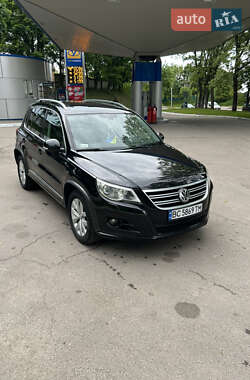 Внедорожник / Кроссовер Volkswagen Tiguan 2009 в Сколе
