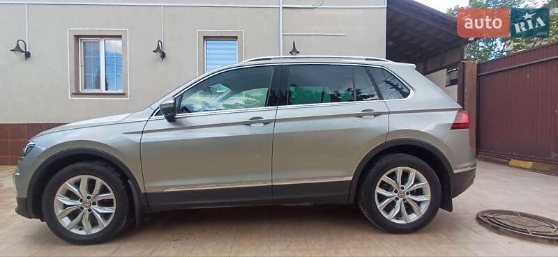 Позашляховик / Кросовер Volkswagen Tiguan 2020 в Одесі