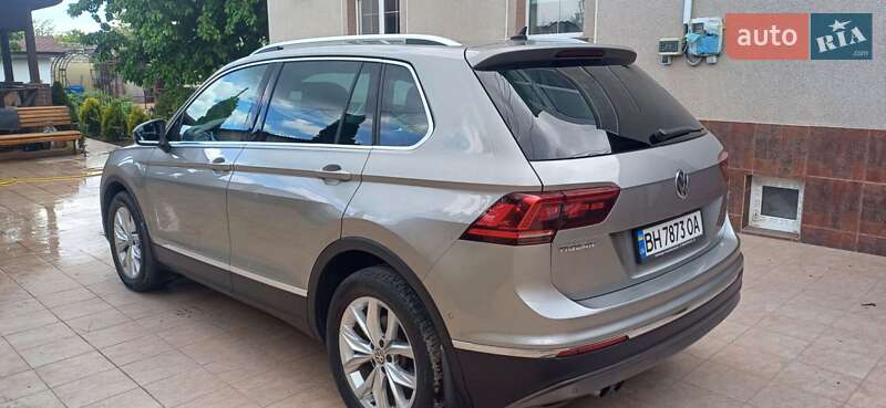 Позашляховик / Кросовер Volkswagen Tiguan 2020 в Одесі