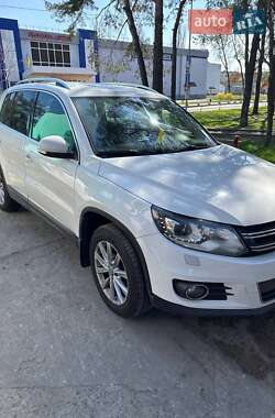 Внедорожник / Кроссовер Volkswagen Tiguan 2012 в Киеве