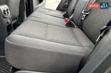 Позашляховик / Кросовер Volkswagen Tiguan 2012 в 