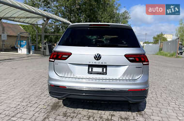 Внедорожник / Кроссовер Volkswagen Tiguan 2022 в 
