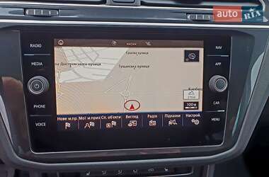 Внедорожник / Кроссовер Volkswagen Tiguan 2019 в 