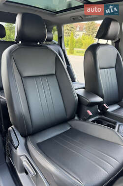 Позашляховик / Кросовер Volkswagen Tiguan 2022 в 
