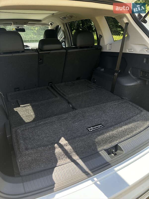 Внедорожник / Кроссовер Volkswagen Tiguan 2018 в Лохвице