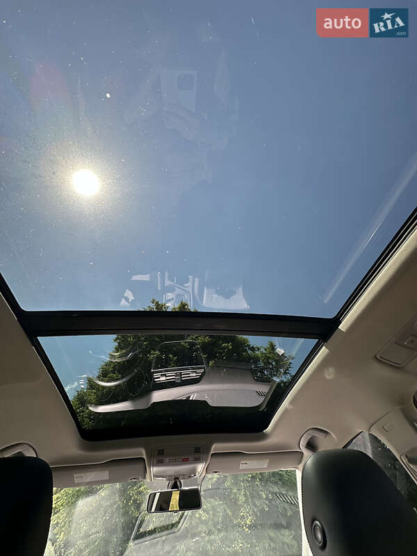 Внедорожник / Кроссовер Volkswagen Tiguan 2018 в Лохвице