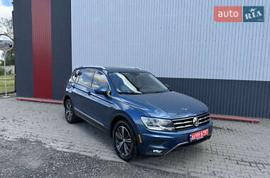 Внедорожник / Кроссовер Volkswagen Tiguan 2018 в 