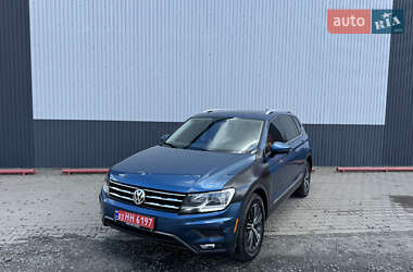 Внедорожник / Кроссовер Volkswagen Tiguan 2018 в 