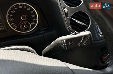 Позашляховик / Кросовер Volkswagen Tiguan 2013 в 