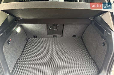 Позашляховик / Кросовер Volkswagen Tiguan 2013 в 