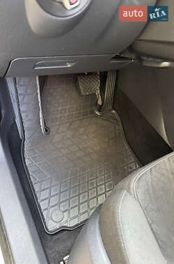 Внедорожник / Кроссовер Volkswagen Tiguan 2013 в 