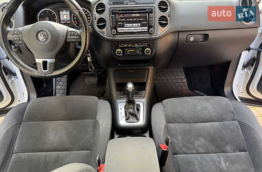 Внедорожник / Кроссовер Volkswagen Tiguan 2013 в 