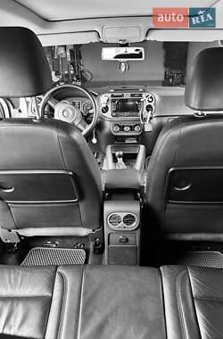 Внедорожник / Кроссовер Volkswagen Tiguan 2010 в 