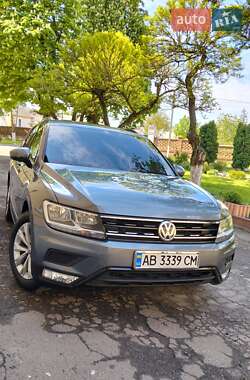Внедорожник / Кроссовер Volkswagen Tiguan 2018 в 