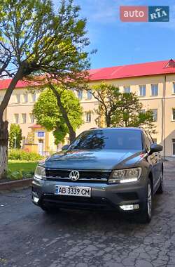 Внедорожник / Кроссовер Volkswagen Tiguan 2018 в 