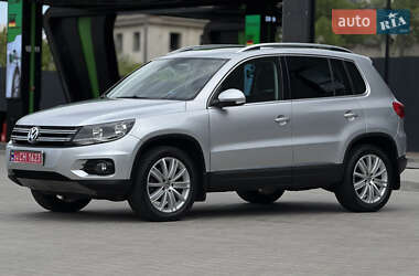 Позашляховик / Кросовер Volkswagen Tiguan 2015 в Києві