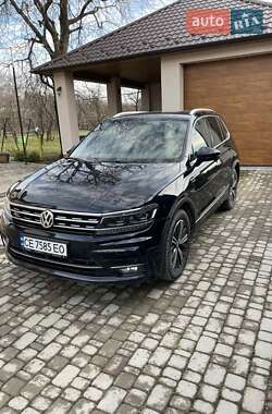 Позашляховик / Кросовер Volkswagen Tiguan 2017 в Хотині