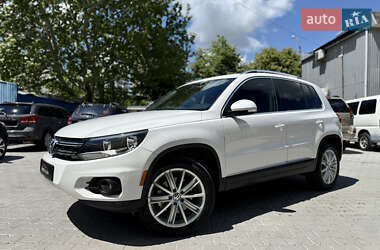Внедорожник / Кроссовер Volkswagen Tiguan 2013 в 