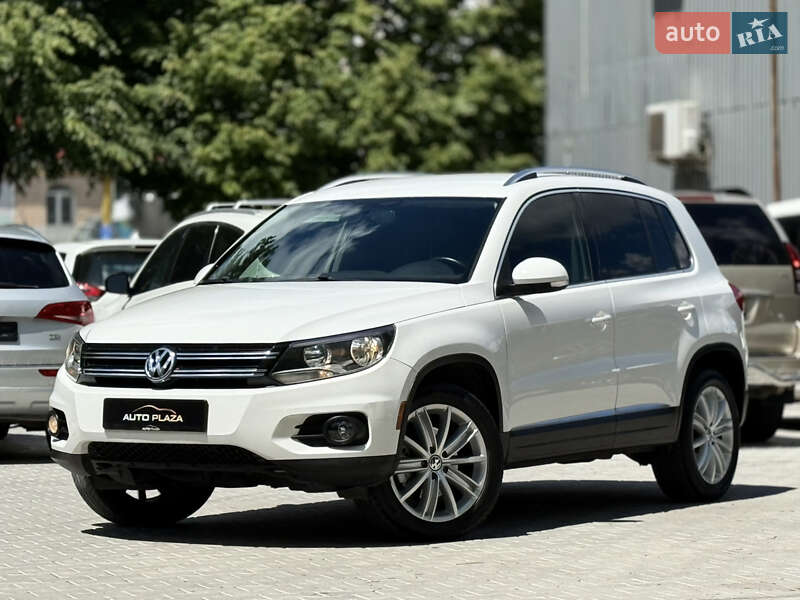 Внедорожник / Кроссовер Volkswagen Tiguan 2013 в 