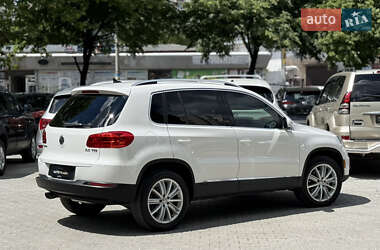 Внедорожник / Кроссовер Volkswagen Tiguan 2013 в 