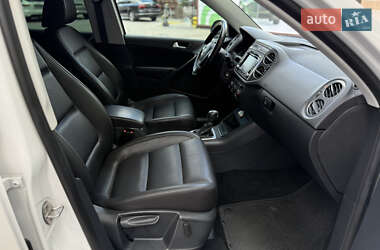 Внедорожник / Кроссовер Volkswagen Tiguan 2013 в 