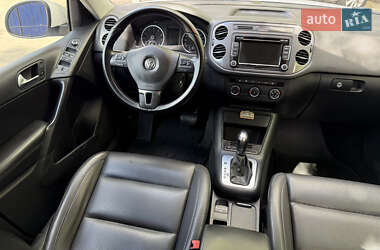 Внедорожник / Кроссовер Volkswagen Tiguan 2013 в 