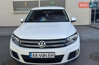 Внедорожник / Кроссовер Volkswagen Tiguan 2012 в Киеве