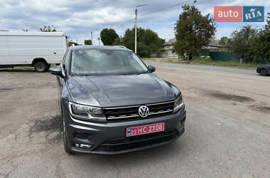 Внедорожник / Кроссовер Volkswagen Tiguan 2018 в 