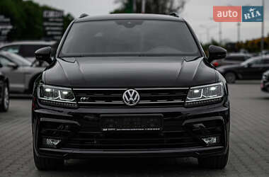 Внедорожник / Кроссовер Volkswagen Tiguan 2020 в 