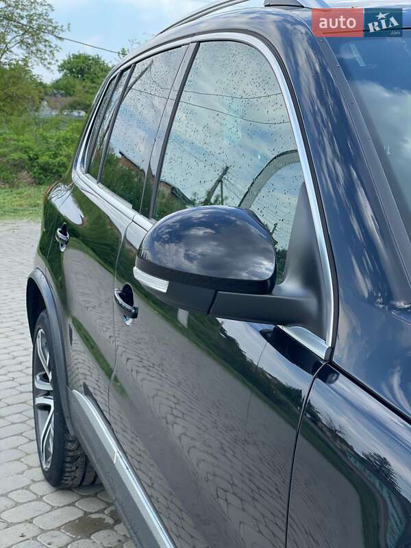 Внедорожник / Кроссовер Volkswagen Tiguan 2015 в Дрогобыче