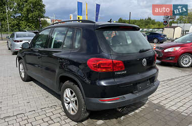 Позашляховик / Кросовер Volkswagen Tiguan 2016 в 