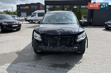 Позашляховик / Кросовер Volkswagen Tiguan 2016 в 